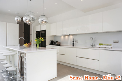 tủ bếp gỗ đẹp hiện đại phủ acrylic mau-tu-nha-bep-dep-42