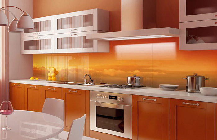 Ốp tường bếp bằng gì để căn bếp luôn bền đẹp theo thời gian?