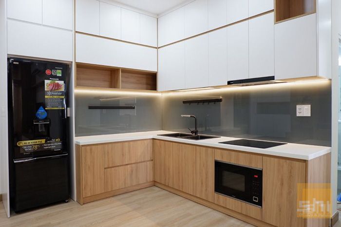 Mẫu tủ bếp mdf phủ melamine cho căn hộ nhỏ - 2.550.000đ/md - hình 01