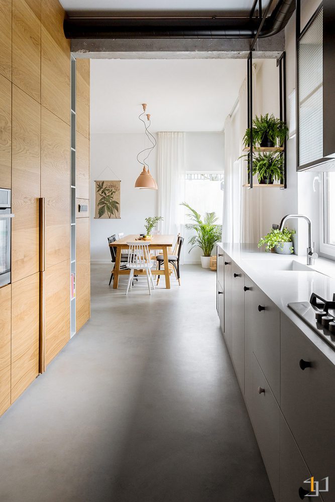 white-and-wood-kitchen