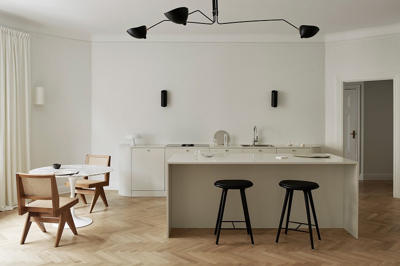 Phòng bếp theo phong cách này tạo nên một không gian kiến trúc đẹp, thoáng đãng, rộng rãi