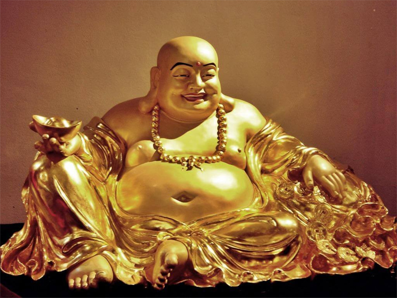 Tượng Phật Di Lặc được nhiều gia chủ chọn để trưng bày trong nhà