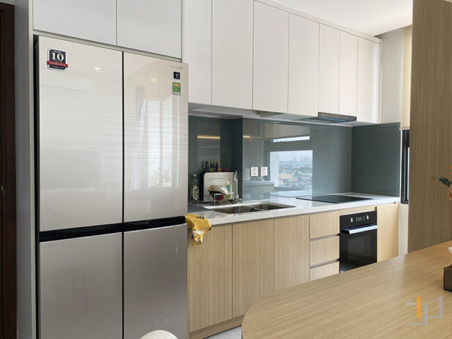 Hoàn thiện lắp đặt tủ bếp căn hộ Emerald Golf View