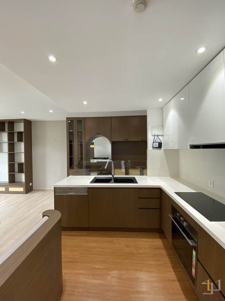 Kính ngăn bếp giữ vệ sinh chung