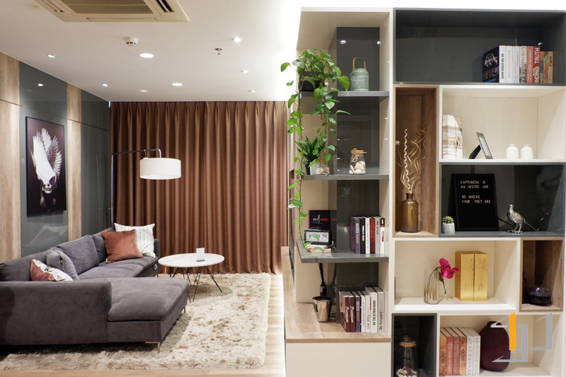 Hệ tủ tivi được thi công với kiểu dáng bắt mắt, màu sắc hiện đại