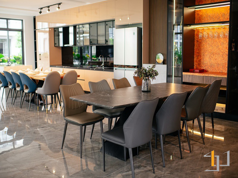 Thi công nội thất showroom hiện đại của S-housing