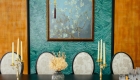 Từng món đồ decor đều được sắp xếp cẩn thận và chỉn chu