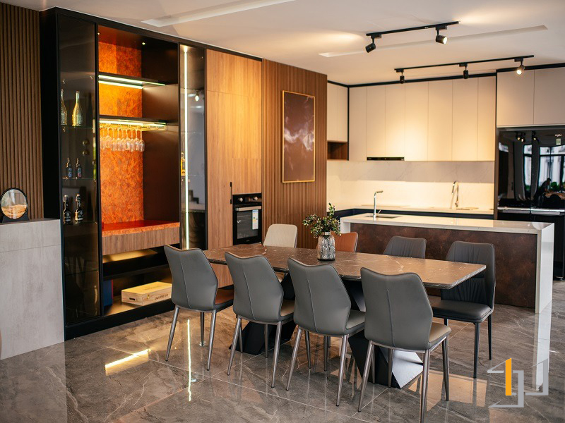 Không gian bếp mở hiện đại trong showroom S-housing