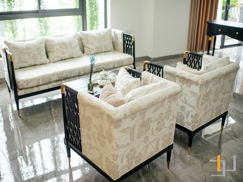 Thi công nội thất phòng khách Indochine tại showroom S-housing