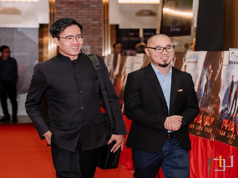 CEO Nguyễn Nam cùng thầy phong thủy sư CHân Khiêm