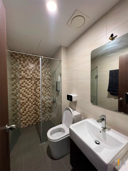 Hình ảnh phòng tắm/toilet thực tế trong dự án thi công nội thất căn hộ Picity High Park - Chị Nhân