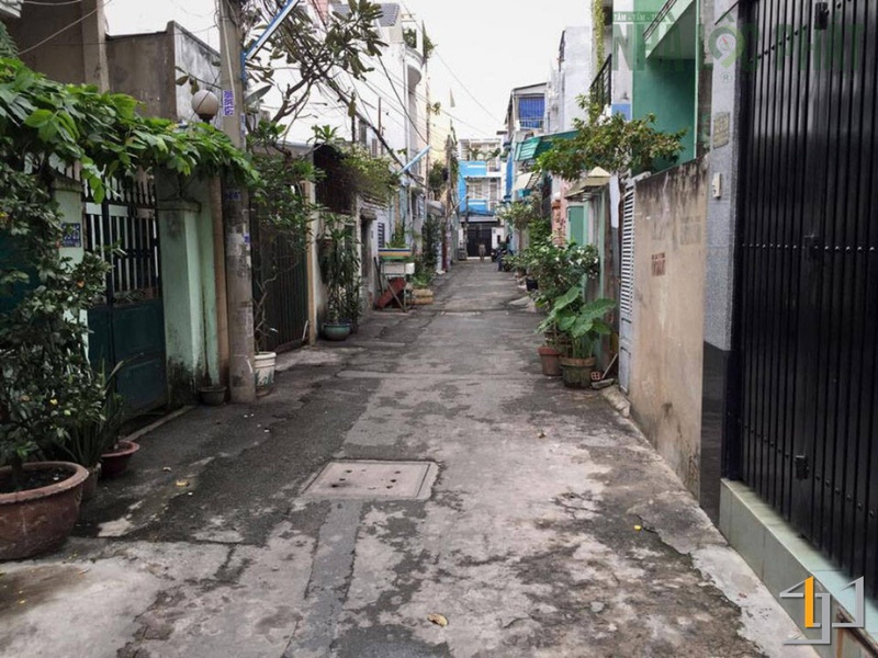 Với diện tích đô thị hạn chế, cửa đối cửa với nhà hàng xóm là điều khó tránh khỏi