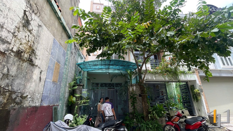 Điều kiện cảnh quan là một trong những yếu tố bất khả kháng gây nên tình trạng thiếu sáng và bí khí